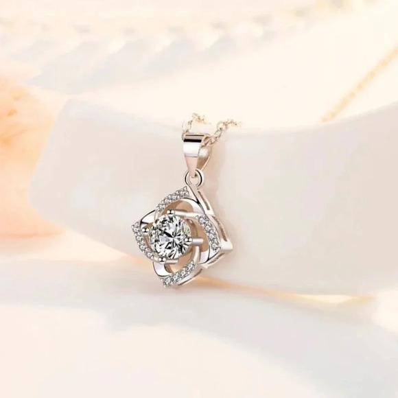 925 Sterling Silver Diamond Pendant Necklace - Picture 4 of 4